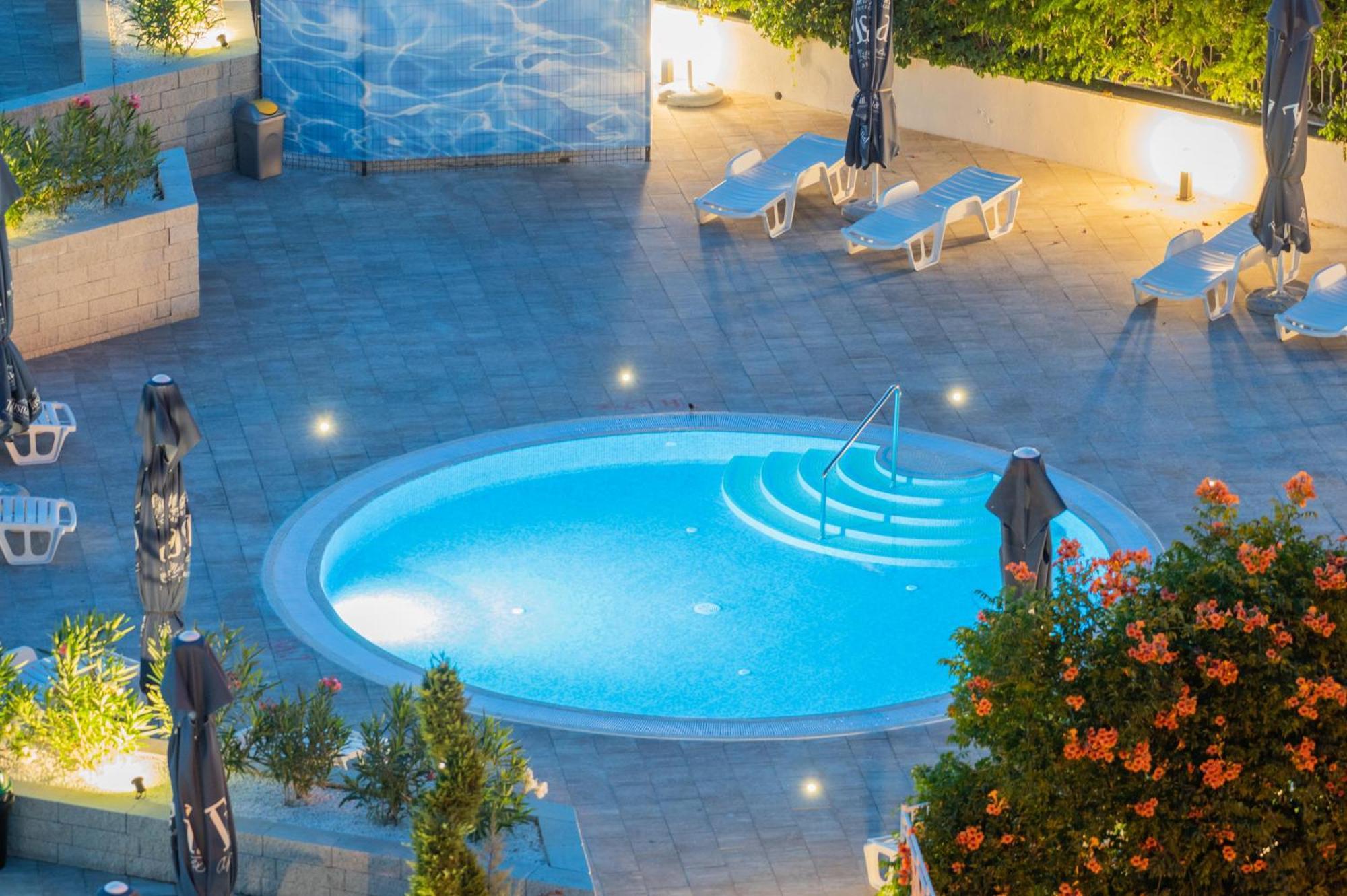Hotel Amiral Mamaia Ngoại thất bức ảnh